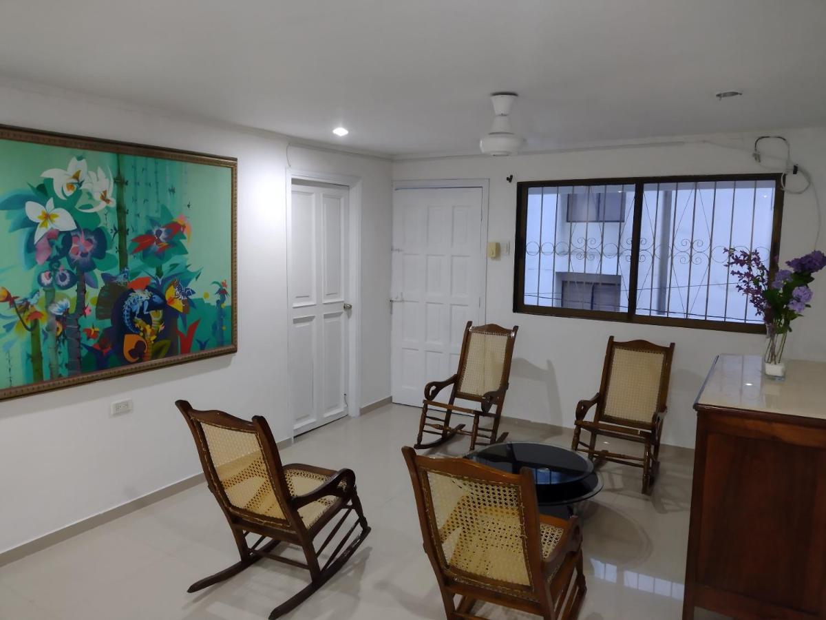 Clementina hostel Cartagena Buitenkant foto